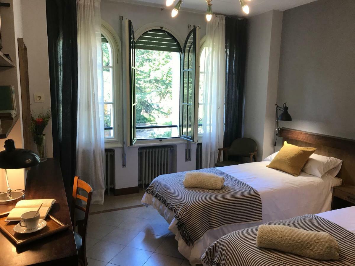 Espectacular Casa Chateau En El Centro De オロト エクステリア 写真